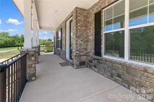 5944 Bakers Point, Hickory, NC 28602 - Photo 5