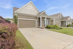 5021 Lydney Cir, Waxhaw, NC 28173 - Photo 3