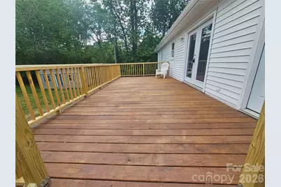 315 Maine Avenue E, Bessemer City, NC 28016 - Photo 9
