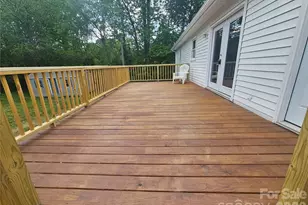315 Maine Ave E, Bessemer City, NC 28016 - Photo 9