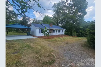 315 Maine Avenue E, Bessemer City, NC 28016 - Photo 3