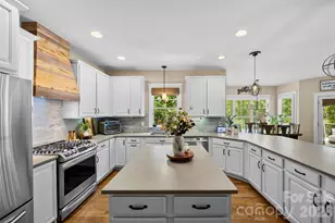 606 Andover Ln, Tega Cay, SC 29708 - Photo 9