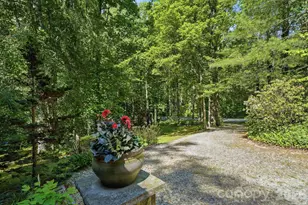16 Shadow Brook Dr, Flat Rock, NC 28731 - Photo 35