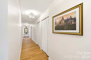127 Erkwood Dr, Hendersonville, NC 28739 - Photo 23