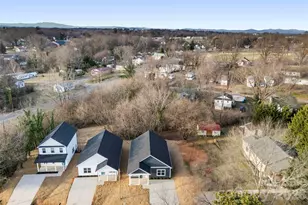 1558 7th Ave Dr SW, Hickory, NC 28602 - Photo 3