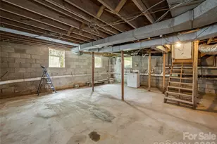 508 Higate Rd, Hendersonville, NC 28791 - Photo 21