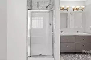 2011 Stargrass Ct, Charlotte, NC 28213 - Photo 23