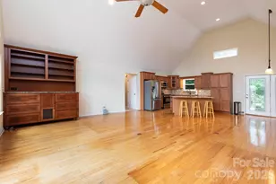 44 Deer Meadows Dr, Candler, NC 28715 - Photo 9