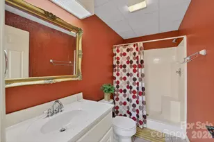 2447 Thornfield Dr, Lenoir, NC 28645 - Photo 39