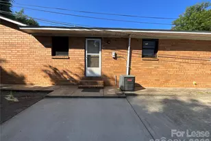 322 E Sumter St, Shelby, NC 28150 - Photo 13
