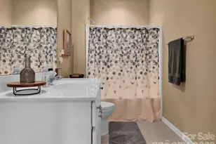 8444 Brookings Dr, Charlotte, NC 28269 - Photo 35