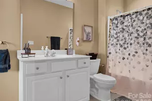 8444 Brookings Dr, Charlotte, NC 28269 - Photo 37