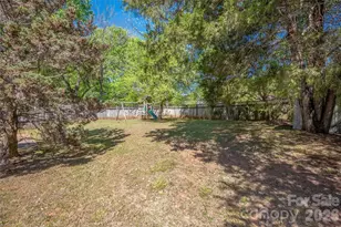 9713 Veronica Dr, Charlotte, NC 28215 - Photo 33