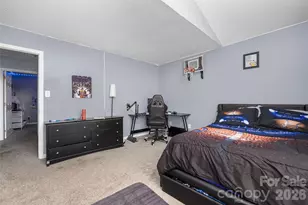 9713 Veronica Dr, Charlotte, NC 28215 - Photo 5