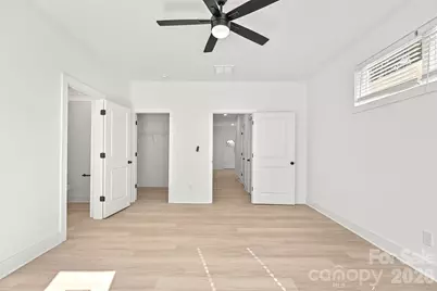 2524 Deherradora Avenue, Charlotte, NC 28208 - Photo 11