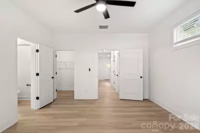 2526 Deherradora Avenue, Charlotte, NC 28208 - Photo 9