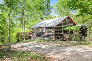 80 Corbin Hills Dr, Franklin, NC 28734 - Photo 11