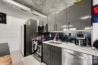 505 E 6th Street #803, Charlotte, NC 28202 - Photo 11