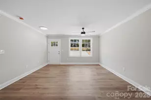 1294 18th St NE, Hickory, NC 28601 - Photo 5