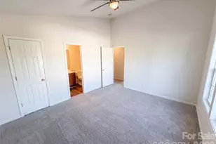 9510 Littleleaf Dr, Charlotte, NC 28215 - Photo 7