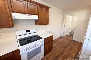 9510 Littleleaf Dr, Charlotte, NC 28215 - Photo 9
