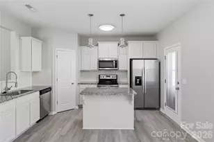 224 Fesperman Cir, Troutman, NC 28166 - Photo 5