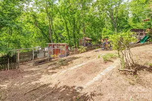 33 Green Oak Rd, Asheville, NC 28804 - Photo 29