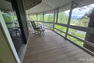 623 Country Club Dr, Canton, NC 28716 - Photo 11