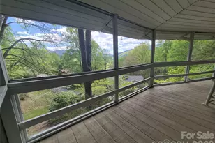 623 Country Club Dr, Canton, NC 28716 - Photo 7