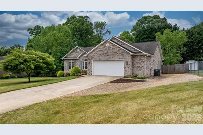 3534 47th Avenue Place NE, Hickory, NC 28601 - Photo 3