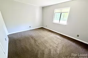 3284 Heathstead Place, Charlotte, NC 28210 - Photo 11