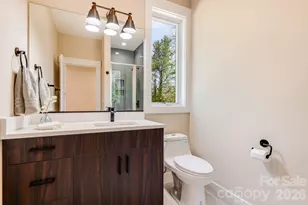 8 Campbell St, Black Mountain, NC 28711 - Photo 21