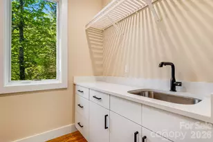 8 Campbell St, Black Mountain, NC 28711 - Photo 27