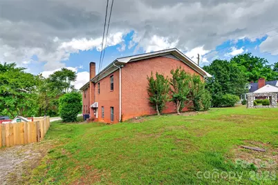 97 Clay Street, Marion, NC 28752 - Photo 5
