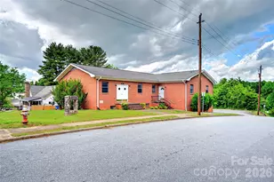 97 Clay St, Marion, NC 28752 - Photo 1