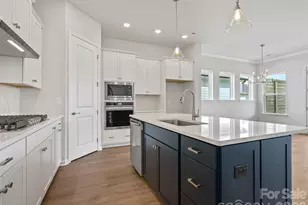 1015 Fen Ln, Waxhaw, NC 28173 - Photo 7