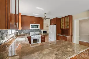 201 Timber Dr, Asheville, NC 28804 - Photo 7