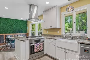 73 Redwood St, Brevard, NC 28712 - Photo 13