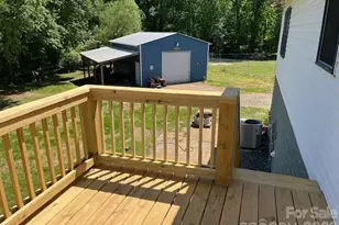 2381 Boardwalk Ct, Lenoir, NC 28645 - Photo 35