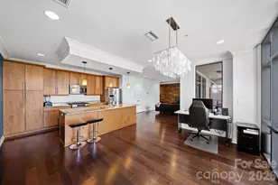 222 S Caldwell St, Charlotte, NC 28202 - Photo 3