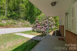 1140 Groundhog Rd, Canton, NC 28716 - Photo 3