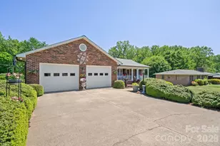 105 Rock Creek Dr, Lincolnton, NC 28092 - Photo 3