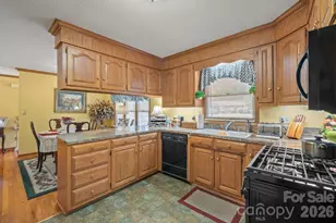 105 Rock Creek Dr, Lincolnton, NC 28092 - Photo 9