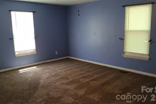 300 Woodlawn Dr, Connelly Springs, NC 28612 - Photo 37