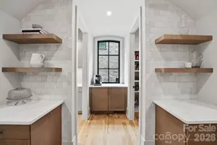 6010 Old Providence Ln, Charlotte, NC 28226 - Photo 23