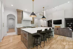 6010 Old Providence Ln, Charlotte, NC 28226 - Photo 19