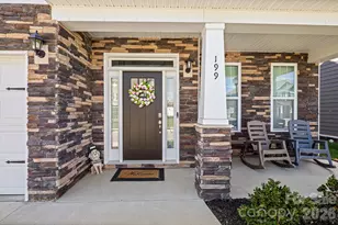 199 Fox Cove Rd, Hendersonville, NC 28792 - Photo 3