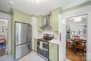 2431 Arnold Dr, Charlotte, NC 28205 - Photo 17