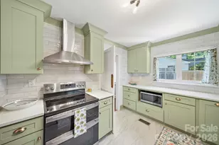 2431 Arnold Dr, Charlotte, NC 28205 - Photo 3