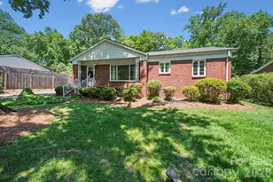 2431 Arnold Dr, Charlotte, NC 28205 - Photo 39
